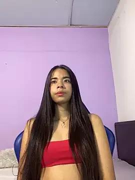 Discover our girls online shows and discover the company of countless livestreamers, with stunning shapes, sex toys and more.