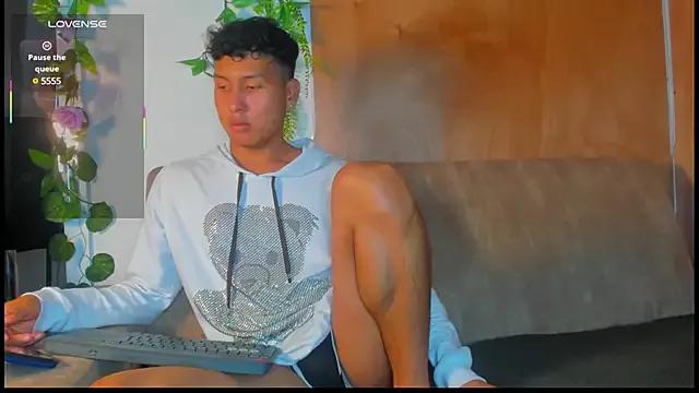 Adonhis_fire from StripChat is Freechat