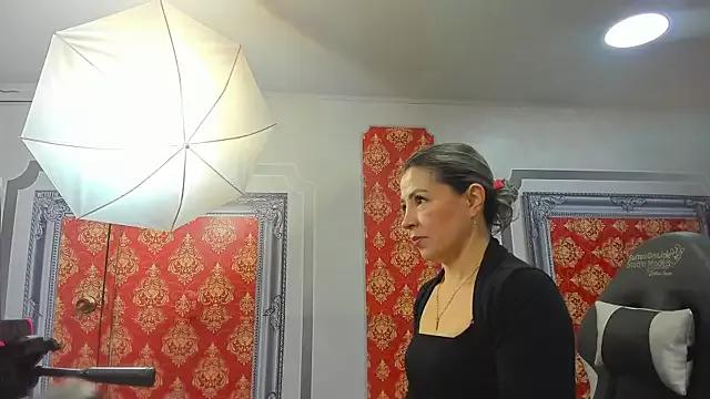 AdrianaDiamon from StripChat