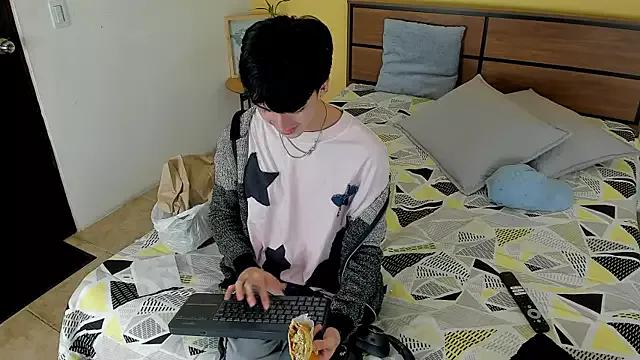 AerumChae webcams show profile image 