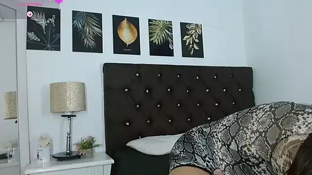 Agata-Devon from StripChat
