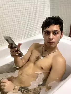 Agusstincitoo777 webcams show profile image 