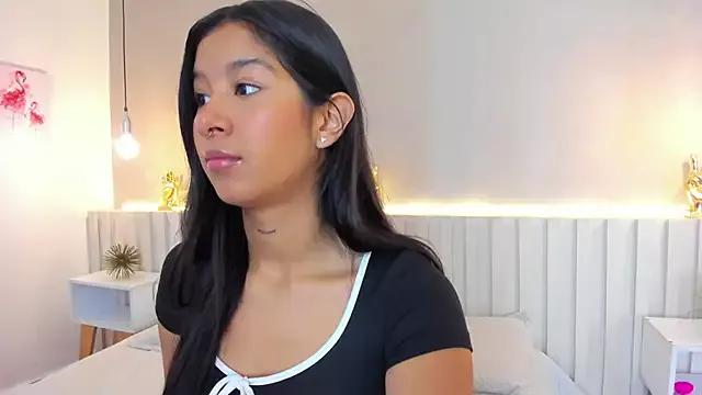 Aida_moreno from StripChat is Freechat