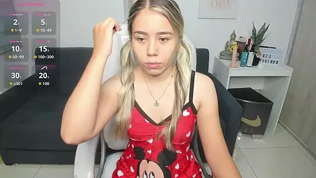 Aiilyn_Ds webcams show profile image 