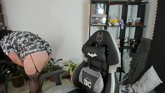 aika-dreams from StripChat