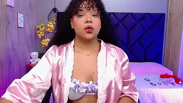 Aisha_Linh from StripChat is Freechat