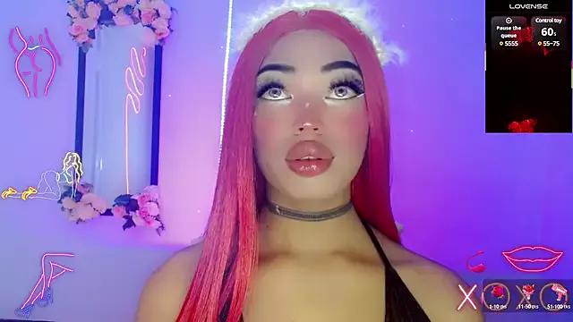 Discover our girls online shows and discover the company of countless livestreamers, with stunning shapes, sex toys and more.