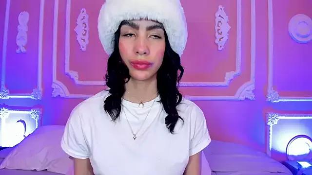 aitana_johns from StripChat is Freechat