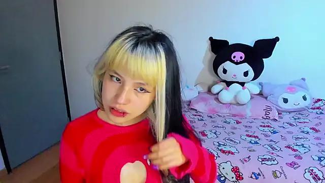 Akane-Mou from StripChat