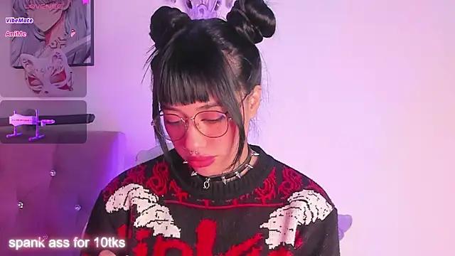 Akari1_Mischief from StripChat