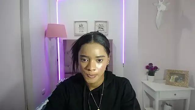 Akili_ webcams show profile image 