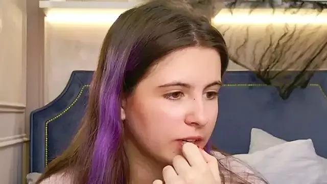 Akira_Halls from StripChat is Freechat