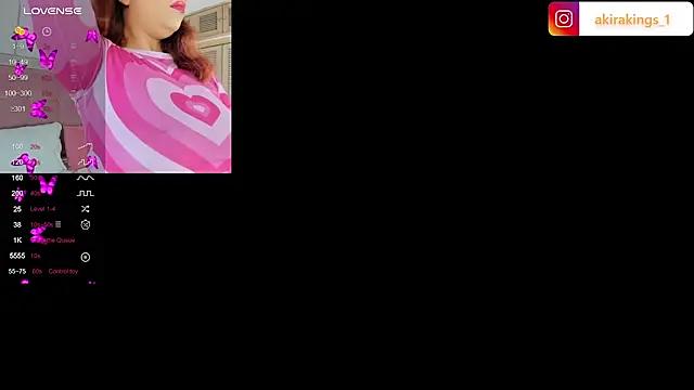 Discover our girls online shows and discover the company of countless livestreamers, with stunning shapes, sex toys and more.