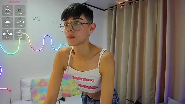 alahia_sweet from StripChat