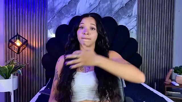 AlahyaPalmerR from StripChat is Freechat