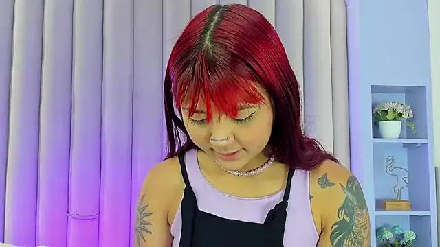 alaia-rogers from StripChat