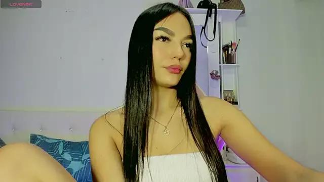 Alana_ponsee from StripChat