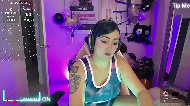 Alana_x_ from StripChat is Freechat