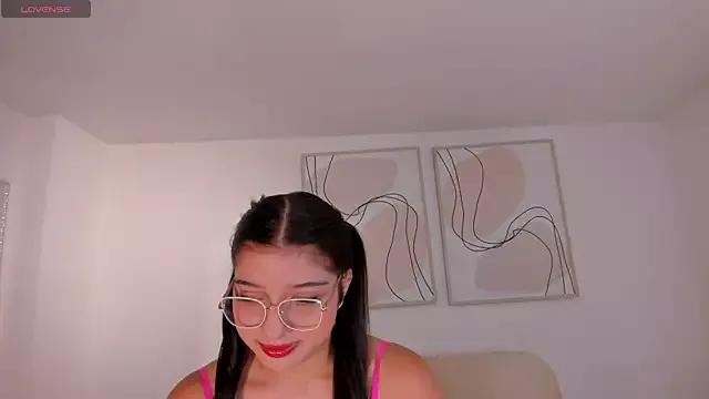 AlanaCardona from StripChat is Freechat