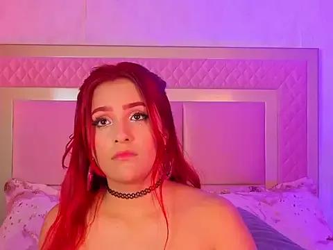 Discover our girls online shows and discover the company of countless livestreamers, with stunning shapes, sex toys and more.