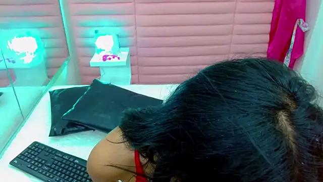 alanna_doll16 from StripChat