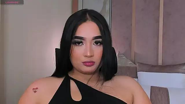 Alanna_Ortiz from StripChat is Freechat