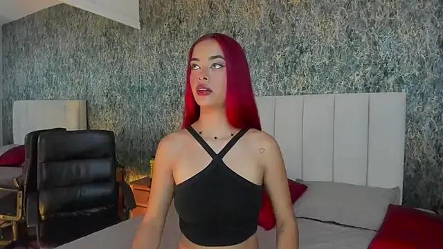 Discover our girls online shows and discover the company of countless livestreamers, with stunning shapes, sex toys and more.