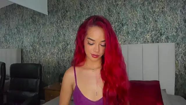 Discover our girls online shows and discover the company of countless livestreamers, with stunning shapes, sex toys and more.