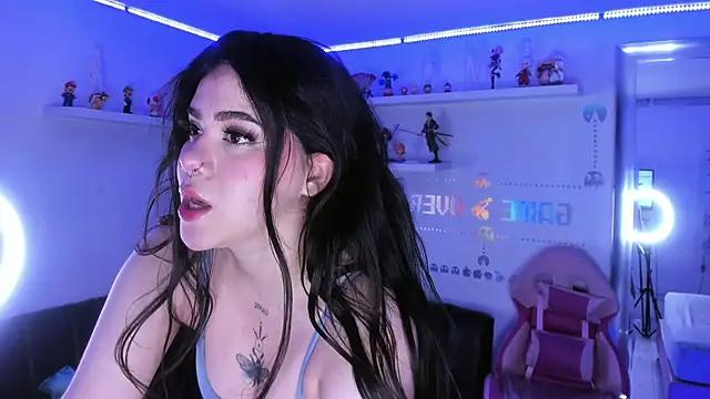 albaismynameX from StripChat