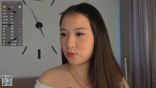 AlberthaEscue from StripChat is Freechat