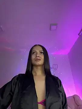alee_lenoxx from StripChat