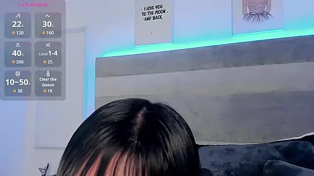 Aleja_ruizz from StripChat is Freechat