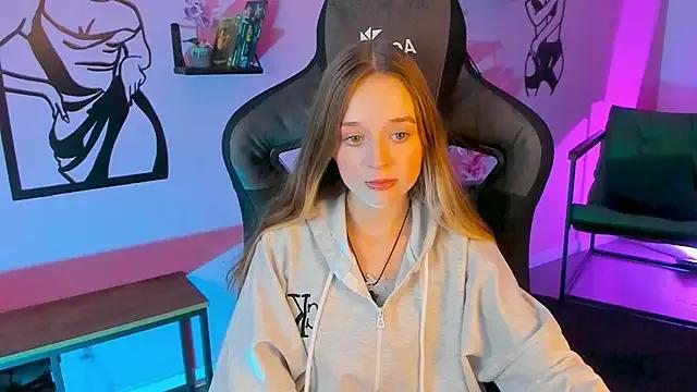 AleksaNight from StripChat is Freechat
