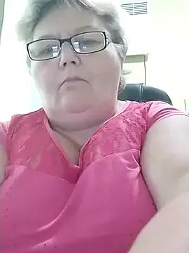 AlenushkaGold from StripChat is Freechat