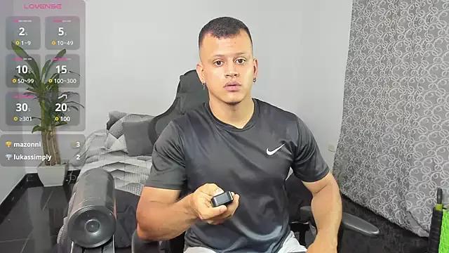 Alex_towers from StripChat is Freechat