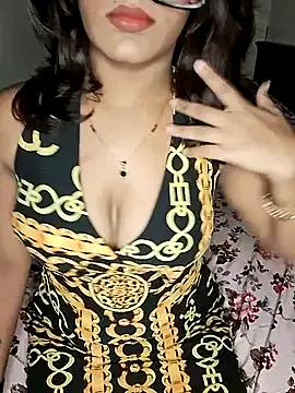 ALEXA_1100 from StripChat is Freechat