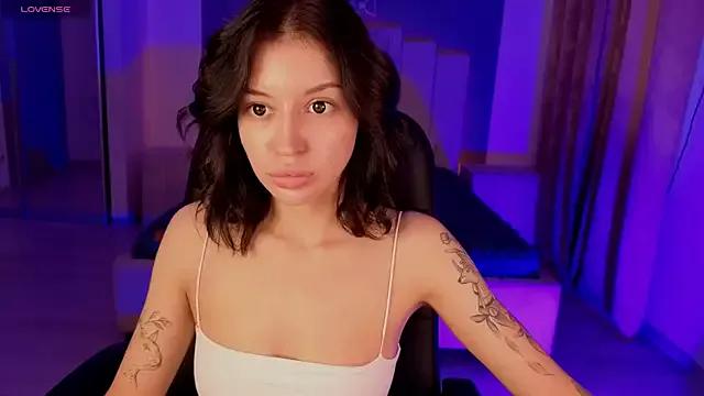 Alexa___Hill webcams show profile image 