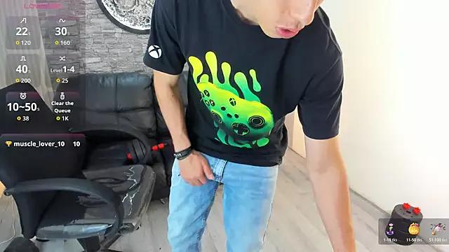 Alexander_gold from StripChat is Freechat