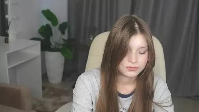 AlexisStrazza from StripChat is Freechat