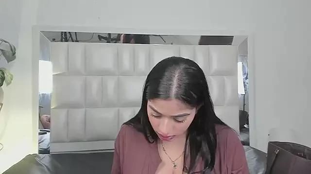 Alhana_pulido from StripChat