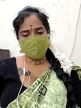 Aliana26 from StripChat