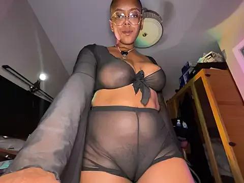 aliayourfav from StripChat is Freechat
