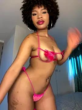 Discover our girls online shows and discover the company of countless livestreamers, with stunning shapes, sex toys and more.