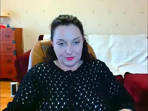Discover our girls online shows and discover the company of countless livestreamers, with stunning shapes, sex toys and more.