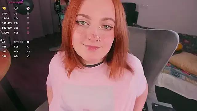 Discover our girls online shows and discover the company of countless livestreamers, with stunning shapes, sex toys and more.