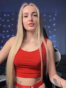 Discover our girls online shows and discover the company of countless livestreamers, with stunning shapes, sex toys and more.