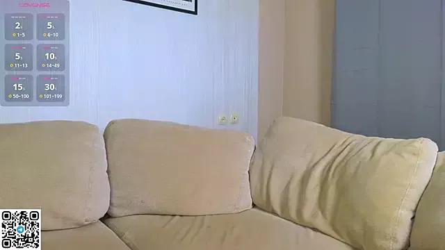 AliceDarsY from StripChat is Freechat