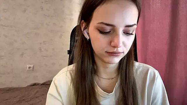 AliceStacy from StripChat is Freechat