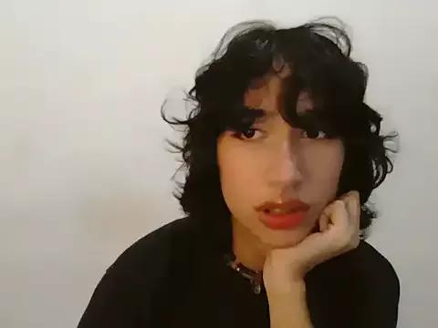 alicezinhw from StripChat is Freechat