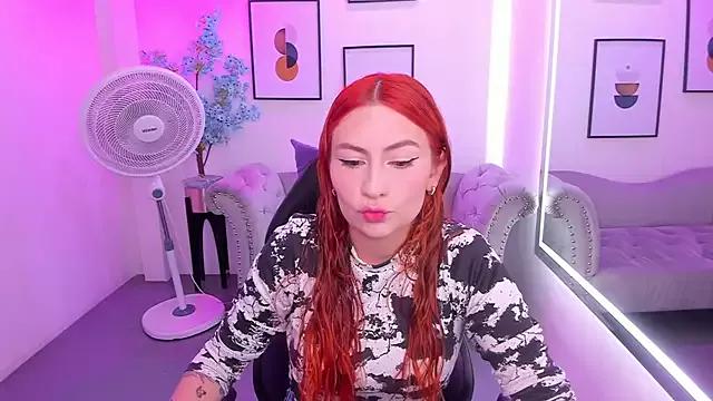 Discover our girls online shows and discover the company of countless livestreamers, with stunning shapes, sex toys and more.